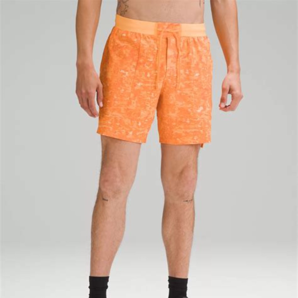 LULULEMON  License to Train Linerless Short 7" - Picture 2 of 2